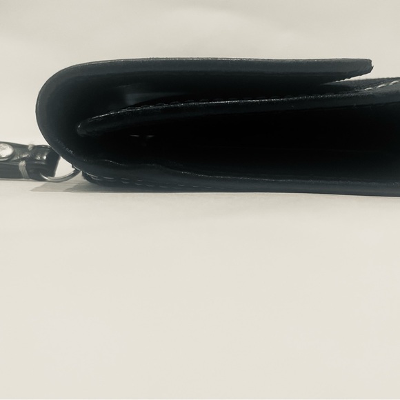 COACH Signature Tri-fold wallet in black, excellent condition - Picture 7 of 8